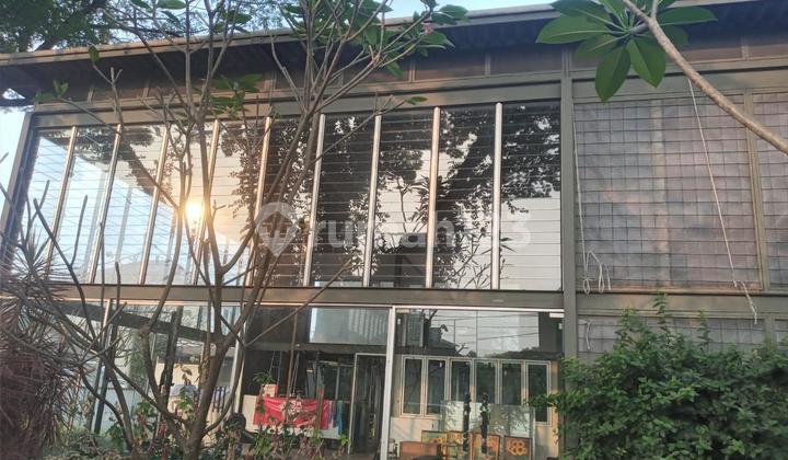 Dijual Rumah + Taman Kav Dki, Meruya Selatan Luas 425 Meter. Hoek ! Lokasi Strategis !!