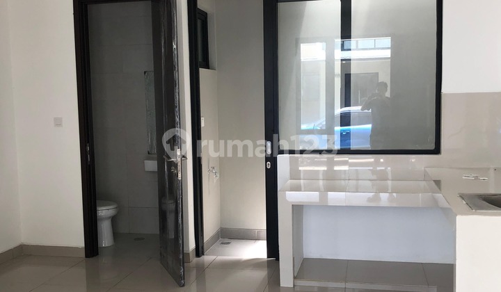 Disewa Rumah PIK 2 uk. 4.5x10m2 Milenial City Kosongan SIAP HUNI ! Disewa Rumah PIK 2 uk. 4.5x10m2 Milenial City Kosongan SIAP HUNI !