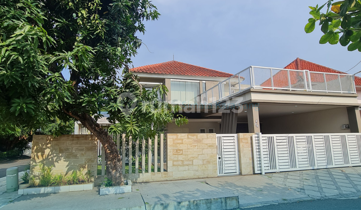 Rumah Mewah di Grand Taruma Karawang - Dekat Tol, Lingkungan Asri & Luas 400 M² 2