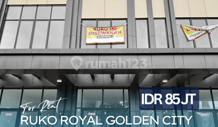 Siap Huni, Ruko, 2 Lantai, Dekat Pusat Perbelanjaan, Bebas Banjir