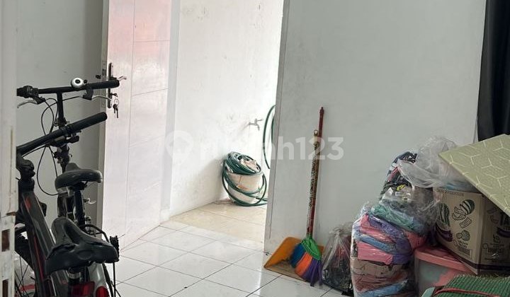 Minimalist House Near Sumareccon Bandung 2