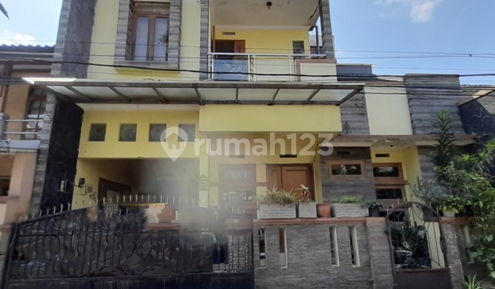 Rumah Murah 2 Lantai di Buah Batu Bandung Siap Huni