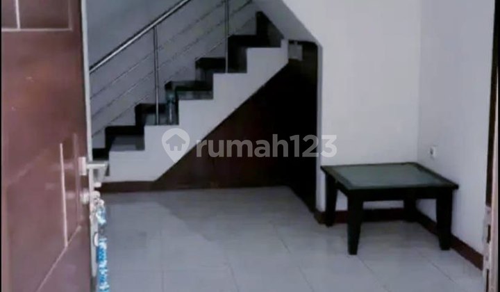 Rumah 2 Lantai Furnish Tengah Kota Area Kembar Bkr Dkt Buah Batu