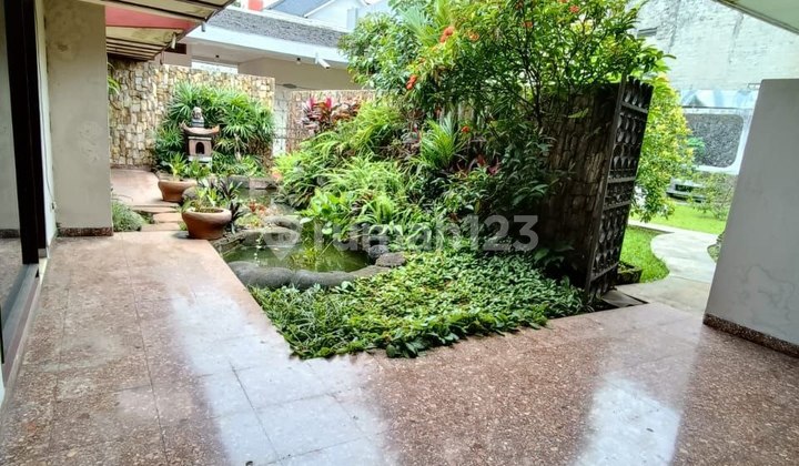 comfortable house in the gegerkalong hillir area premium building materials spacious garden 2