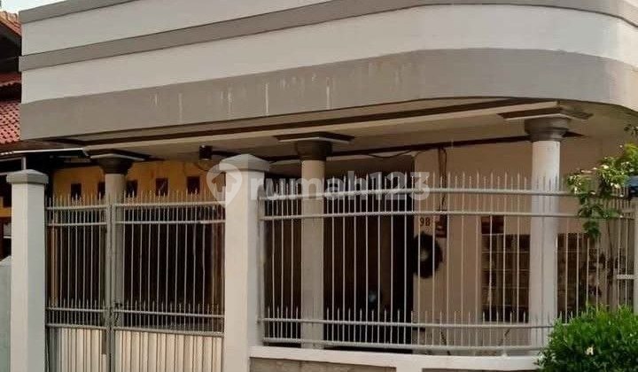 Well-Maintained House Ready to Occupy Strategically Located in Antapai, Bandung City