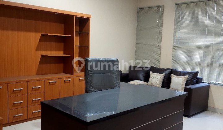 A 3-Story Shophouse for Office Use on Jl. Terusan Jakarta, Antapani. Strategic Location. Furnished.