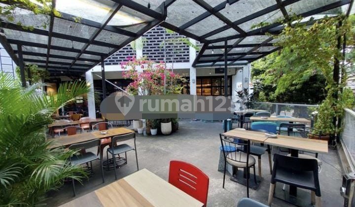 Disewakan Ruang Usaha Untuk Resto/coffee Shop/co Working Space Di Mainroad Dr. Otten Int