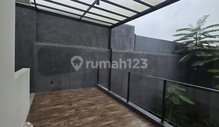For Rent: House in Tatar Nayapati, Kota Baru Parahyangan, Lid. 2