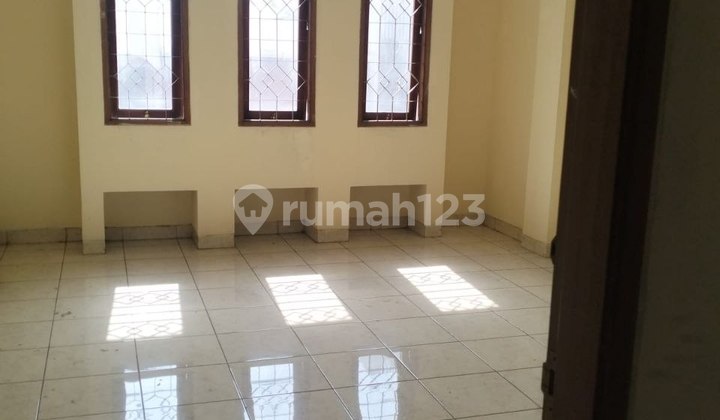 For Rent Strategic Shop House for Profit in Dulatip Area, Bandung Acg. 2