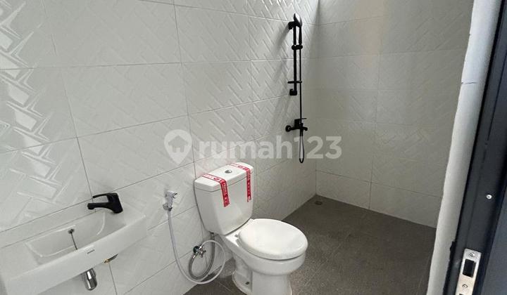 Brand New House in Metland Puri Facing East 2