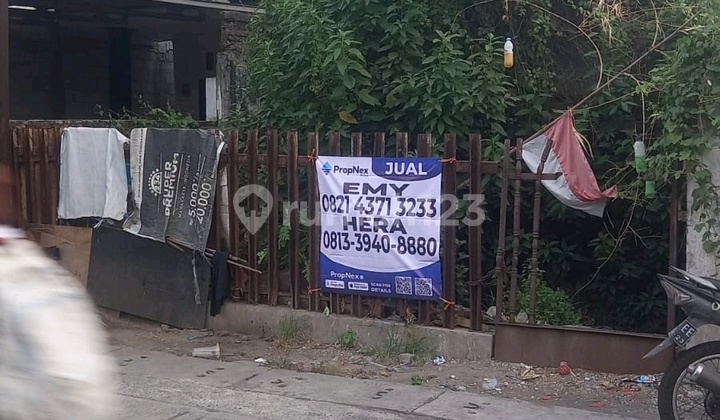 For sale, calculated land and house in Tropodo suitable for warehouse. 1