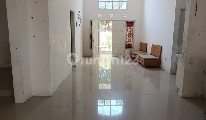 Dijual Rumah 1 Lantai Puri Surya Jaya, Asri, Nyaman dan Aman 2