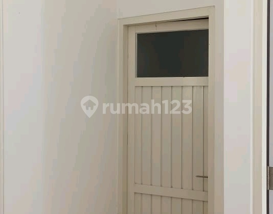 For sale: New ready-to-occupy Golden Berry Menganti house. 2