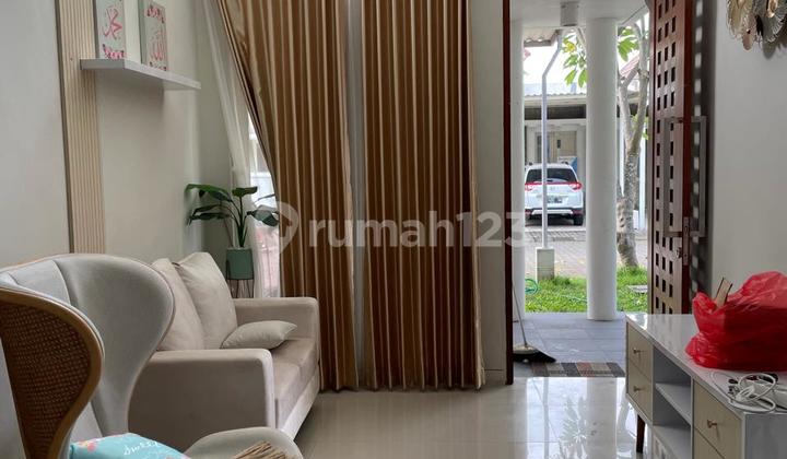 A fully furnished, single-story renovated house ready to occupy in Citra Garden. A fully furnished, single-story renovated house ready to occupy in Citra Garden.