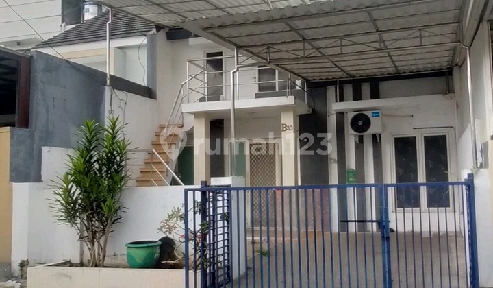 Disewakan Rumah 1,5 lantai dekat MERR semi furnish Disewakan Rumah 1,5 lantai dekat MERR semi furnish