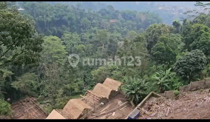 For Rent: Prigen Restaurant Business Space with Fishing Pond Furnishings For Rent: Prigen Restaurant Business Space with Fishing Pond Furnishings