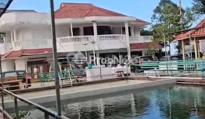 For Rent: Prigen Restaurant Business Space with Fishing Pond Furnishings For Rent: Prigen Restaurant Business Space with Fishing Pond Furnishings