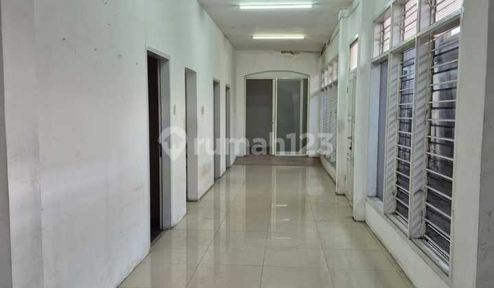 Rumah Usaha ex apotik 0 jalan raya 2