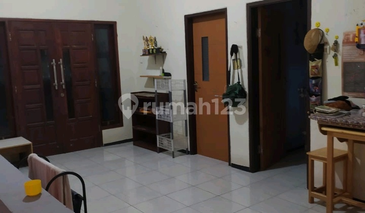 For Quick Sale, a 2-story house in Pondok Jati ready to occupy.