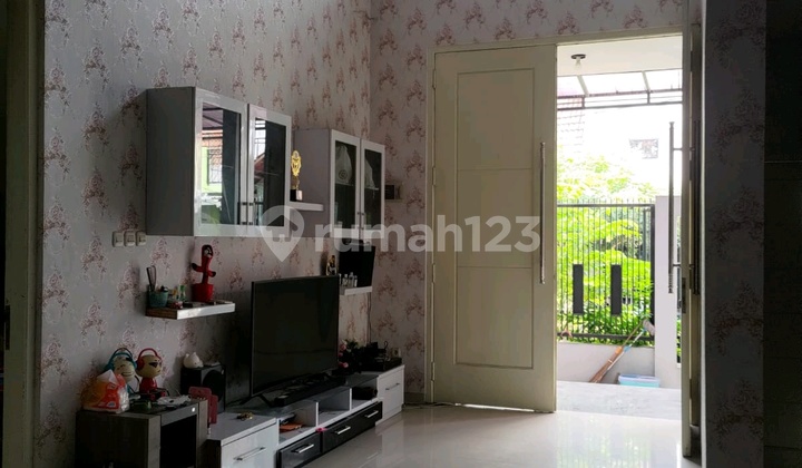 For Sale: Well-Maintained 2-Story Pondok Mutiara House, Ready to Occupy