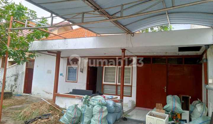 Dijual rumah hitung tanah Manyar Airdas 2
