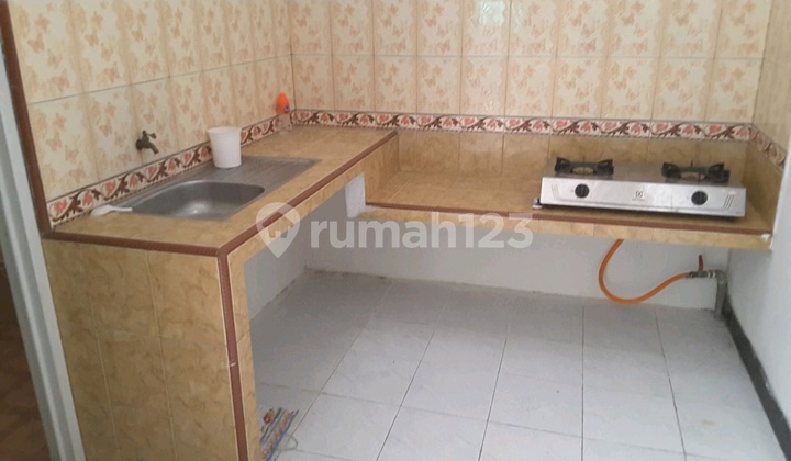 Disewakan rumah 1,5 lantai Deltasari Indah 2
