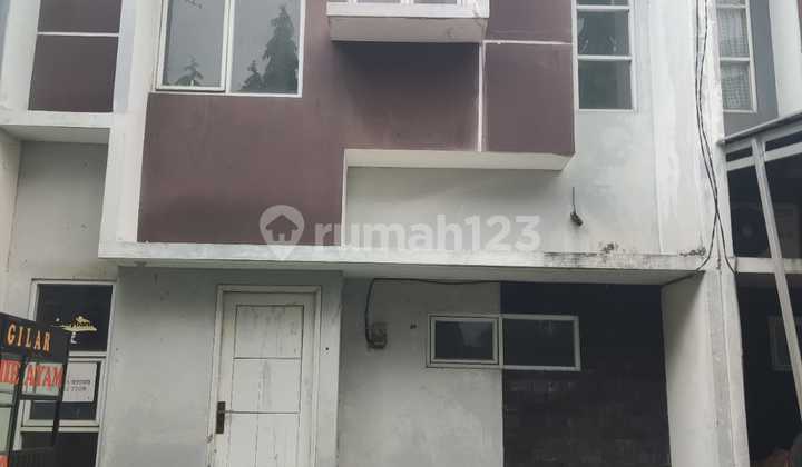 Rumah 2 Lantai Cluster Green Village 2