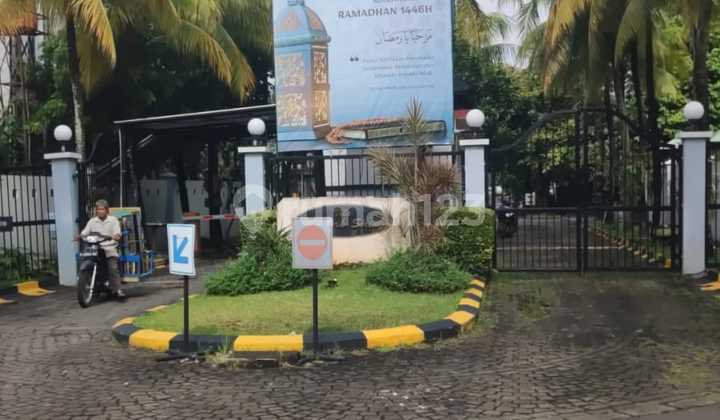 Rumah Murah 3 Lantai di Cluster Vila Tampak Siring Perumahan Puri Gading, Perumahan Puri Gading Cluster Vila Tampak Siring, Jl. Villa Tampak Siring Blok B4 No.3A, Jatimelati, Pondokmelati, Kota Bekasi, Jawa Barat, Indonesia, 17414, Jatimelati Rumah Butuh  2