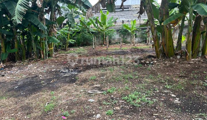 Ready-to-build plot in Jombang, one step away from Bintaro.