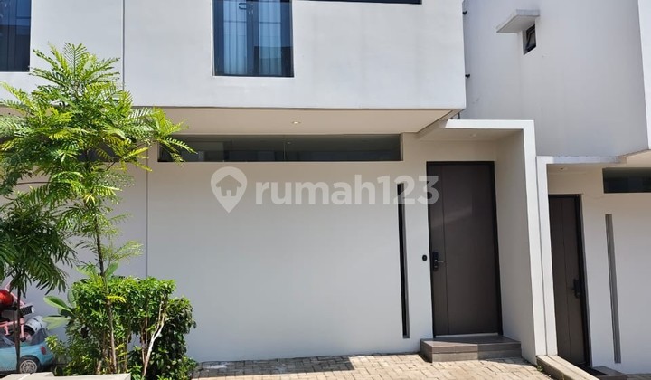 Rumah Premium 3 Lantai di Stellar Passion, Desain Elegan Dekat ke BSD City, Stasiun Rawa Buntu, Akses Tol