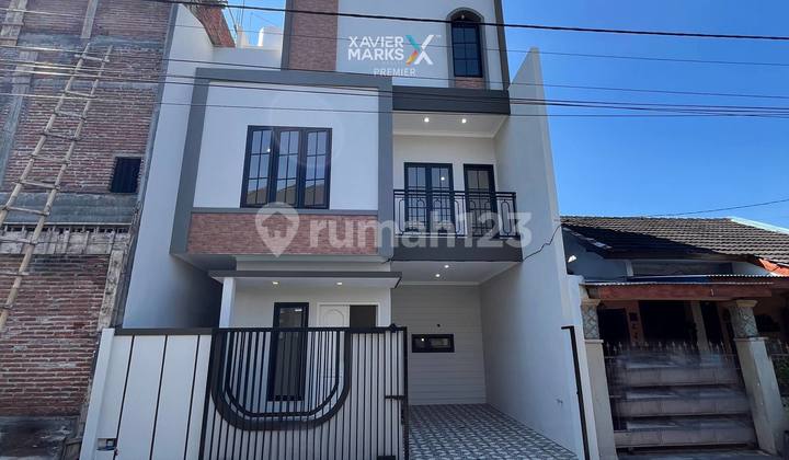 Price Drop to 235 Million‼️ Owner Selling‼️ *Beautiful, Cozy, and Spacious Villa House with a Pool and Large Land Space for a Garden in Cemorokandang, Malang* Price Drop to 235 Million‼️ Owner Selling‼️ *Beautiful, Cozy, and Spacious Villa House with a Pool and Large Land Space for a Garden in Cemorokandang, Malang*