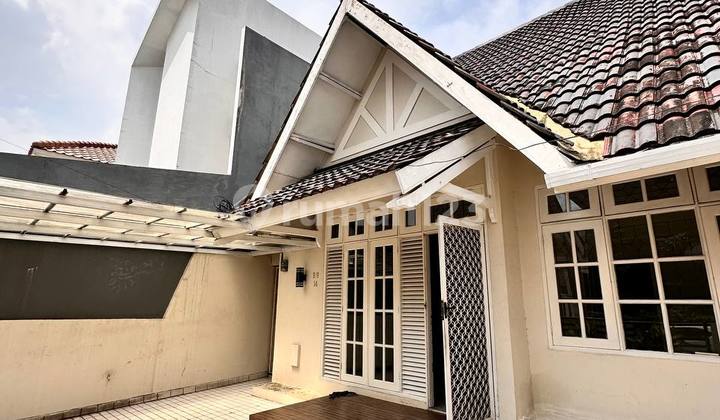 Asri 2-Story House in Elite Complex Lebak Bulus