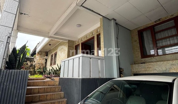 Spacious House in Cinere Complex Near Toll Gate 2