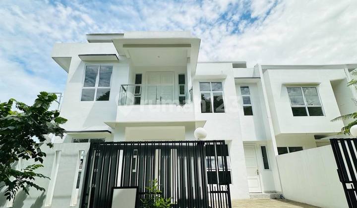 Rumah Modern Minimalis Di Cinere Dekat Toll Brigif Rumah Modern Minimalis Di Cinere Dekat Toll Brigif