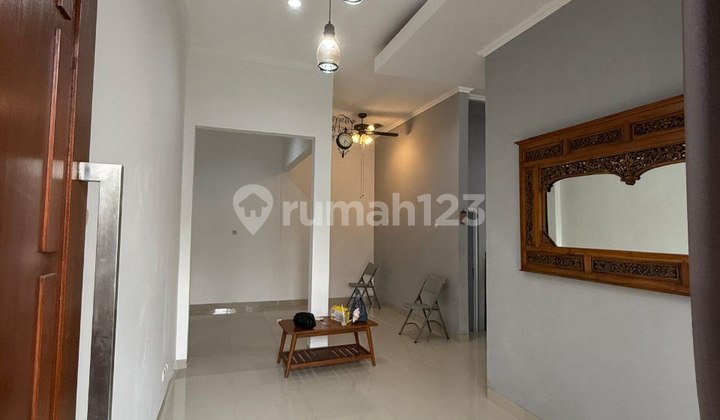 Rumah 2 Lantai Semi Furnished Dekat Mall Cinere 2