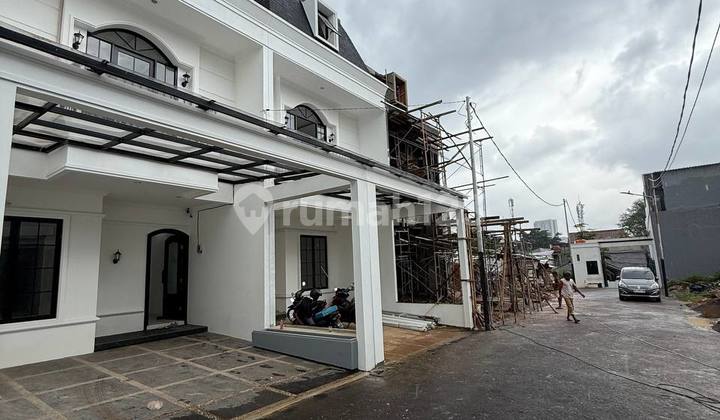 Rumah Baru Dalam Townhouse Eksklusif di Lebak Bulus 2