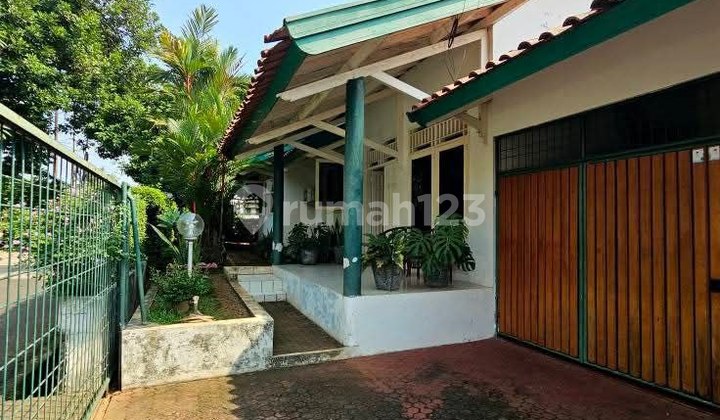 Spacious House in Andara Pangkalan Jati, Suitable for Living and Business 2