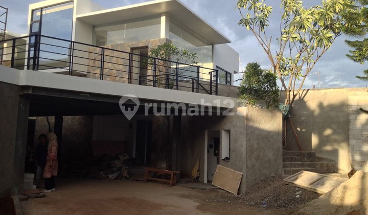 Rumah Dalam Cluster Di Kemang Hitung Tanah Lokasi Strategis