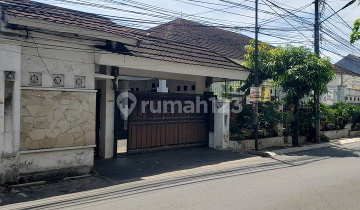 Dijual Rumah Luas Lokasi Strategis Di Cinere