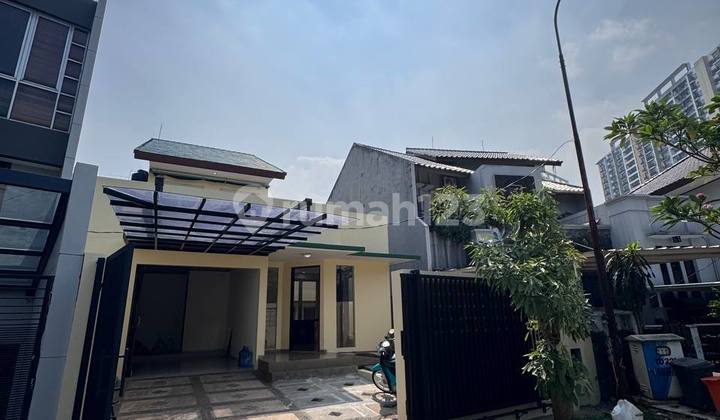 For Sale 2-Story House In The Most Elite Complex In Cinere Move-In Ready
