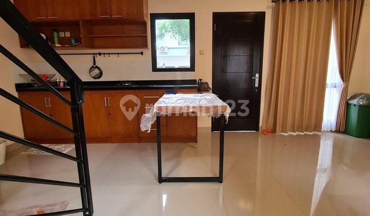 Rumah Minimalis Lingkungan Asri di Cinere Siap Huni Rumah Minimalis Lingkungan Asri di Cinere Siap Huni