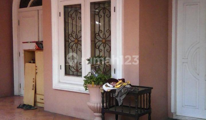 Dijual Rumah Strategis 3 Lantai - Rawamangun 2