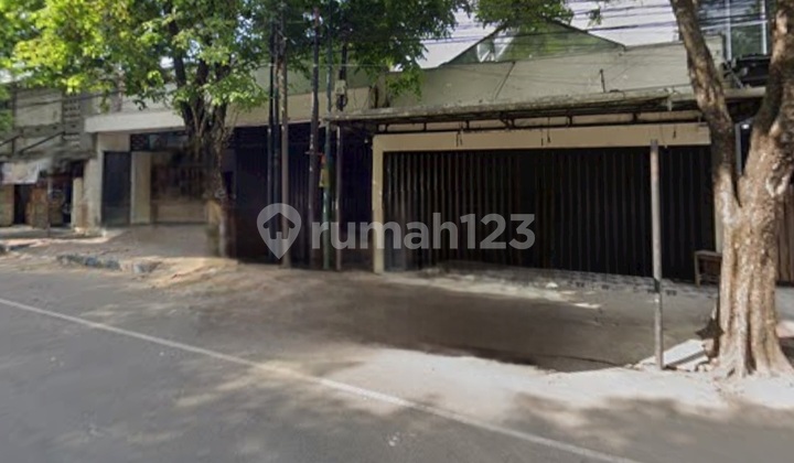 Commercial Building Shop in the Center of Tulungagung City, Jl Kapt Kasihin 2