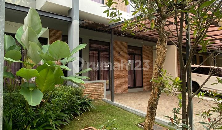Dijual Rumah di Tatar Lokacitra, Kota Baru Parahyangan Bandung Luas dan Siap Huni