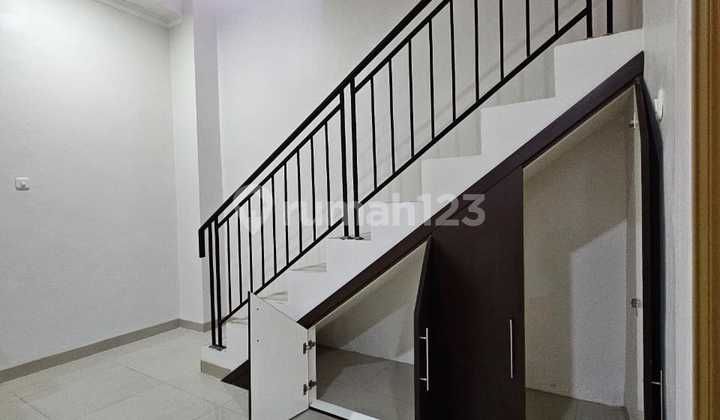 Disewakan Rumah Baru Renovasi Siap Huni Kompleks Sunter Hijau 2
