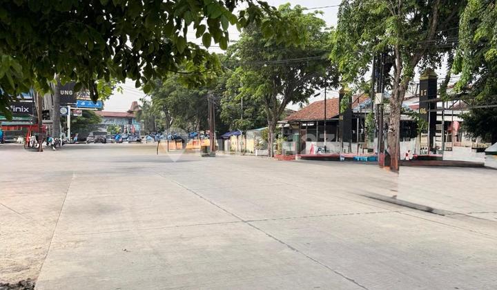 Premium Shop House for Rent in West Semarang - Airport & Port Access 2