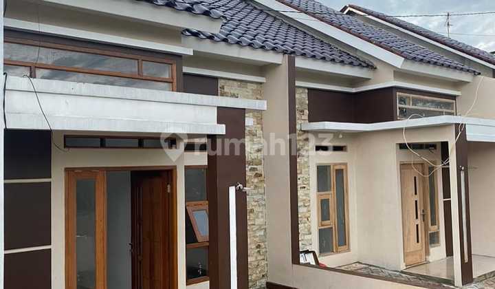 For Sale, Ready-to-Occupy House in Medhina Residence Housing, Depok