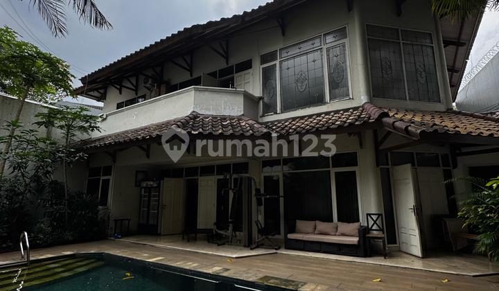Rumah Mewah Siap Huni di Selong, Kebayoran Baru, Jakarta Selatan