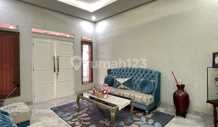 Rumah 1 Lantai Siap Huni di Kebayoran Lama, Jakarta Selatan Rumah 1 Lantai Siap Huni di Kebayoran Lama, Jakarta Selatan