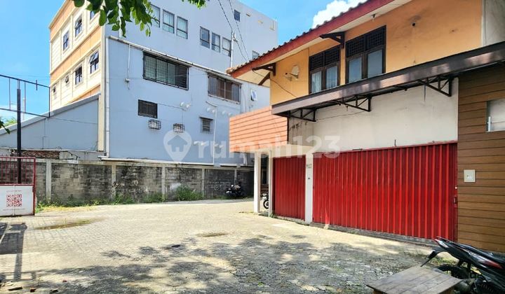 Gudang Beserta Kantor dan Mess di Ciputat Raya, Pondok Pinang